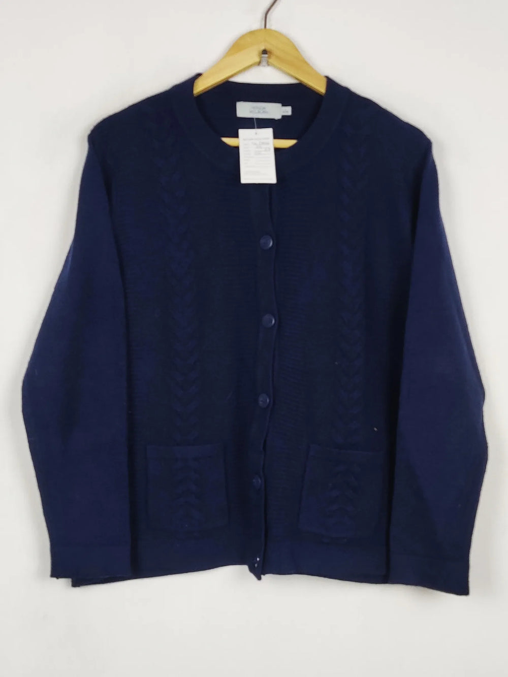 Buy online pre-used pre-loved 100% authentic & Original branded Honor Millburn (LS-17921) available in Pakistan. Top international brands avilable.