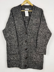 Buy online pre-used pre-loved 100% authentic & Original branded Primark (LS-17922) available in Pakistan. Top international brands avilable.