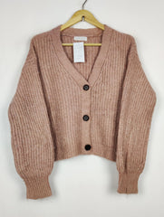 Buy online pre-used pre-loved 100% authentic & Original branded Primark (LS-17928) available in Pakistan. Top international brands avilable.