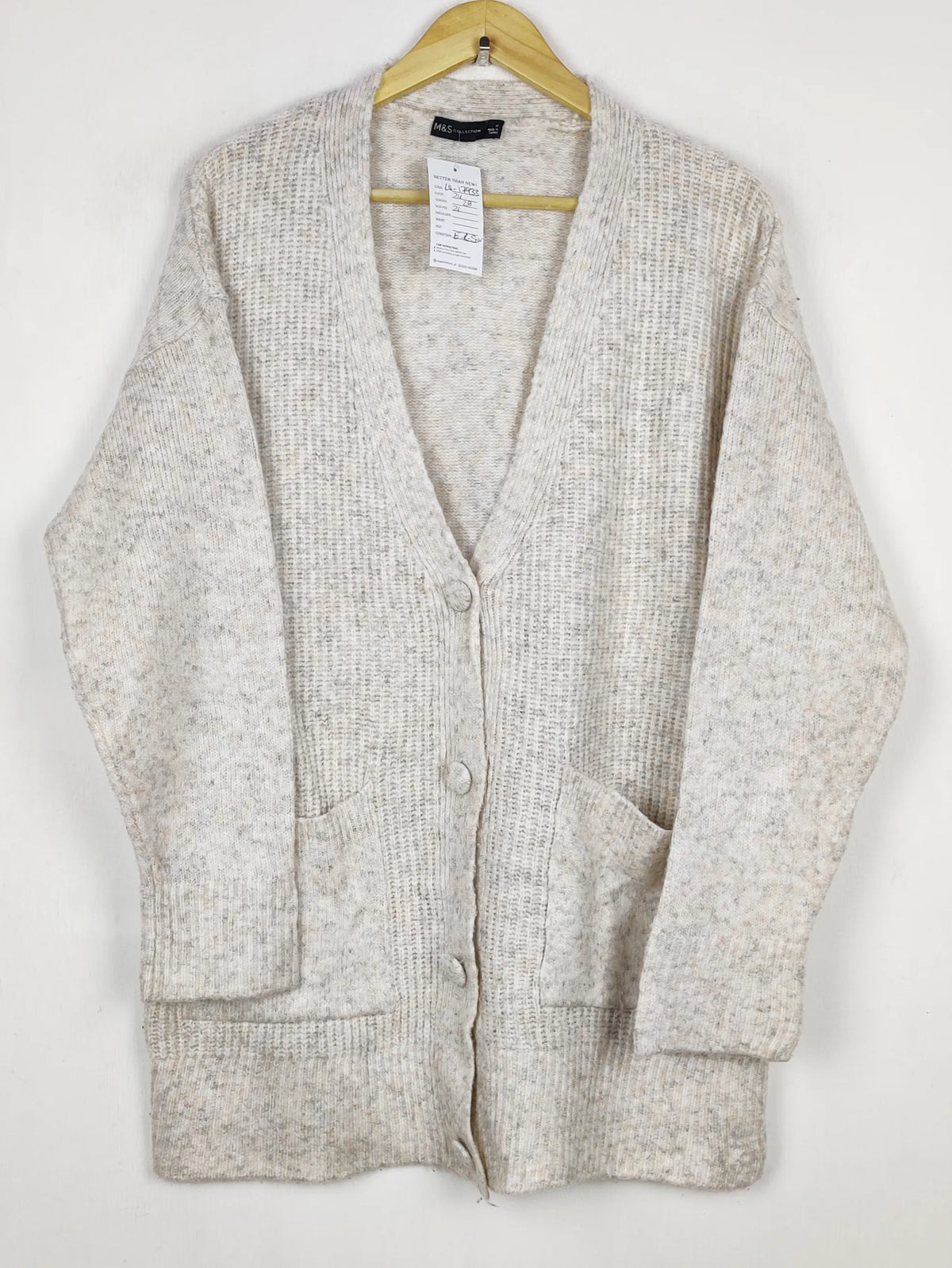 Buy online pre-used pre-loved 100% authentic & Original branded Mark & Spencer (LS-17933) available in Pakistan. Top international brands avilable.