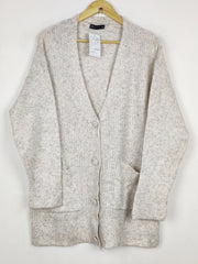 Buy online pre-used pre-loved 100% authentic & Original branded Mark & Spencer (LS-17933) available in Pakistan. Top international brands avilable.