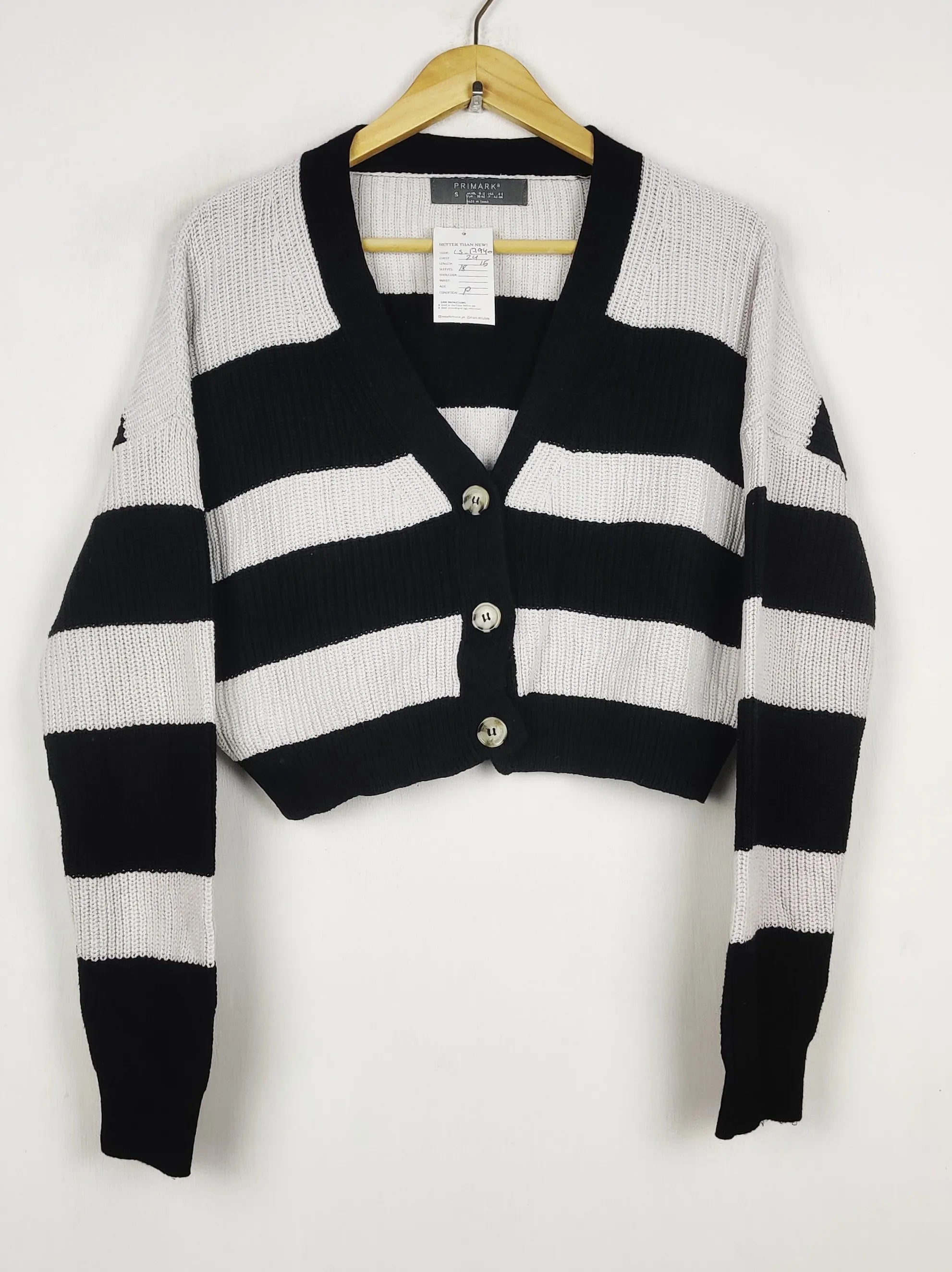 Buy online pre-used pre-loved 100% authentic & Original branded Primark (LS-17940) available in Pakistan. Top international brands avilable.