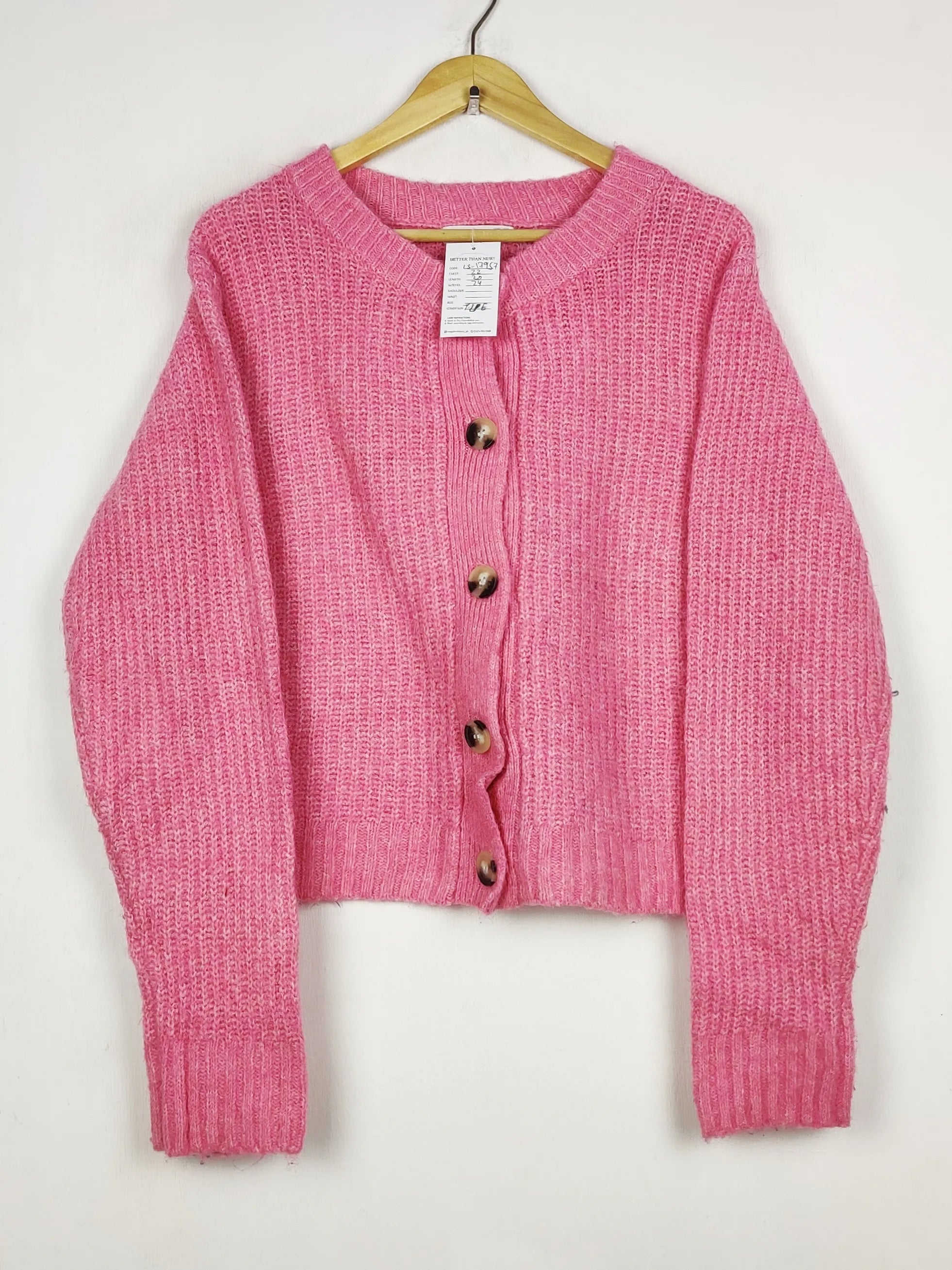 Buy online pre-used pre-loved 100% authentic & Original branded Primark (LS-17957) available in Pakistan. Top international brands avilable.