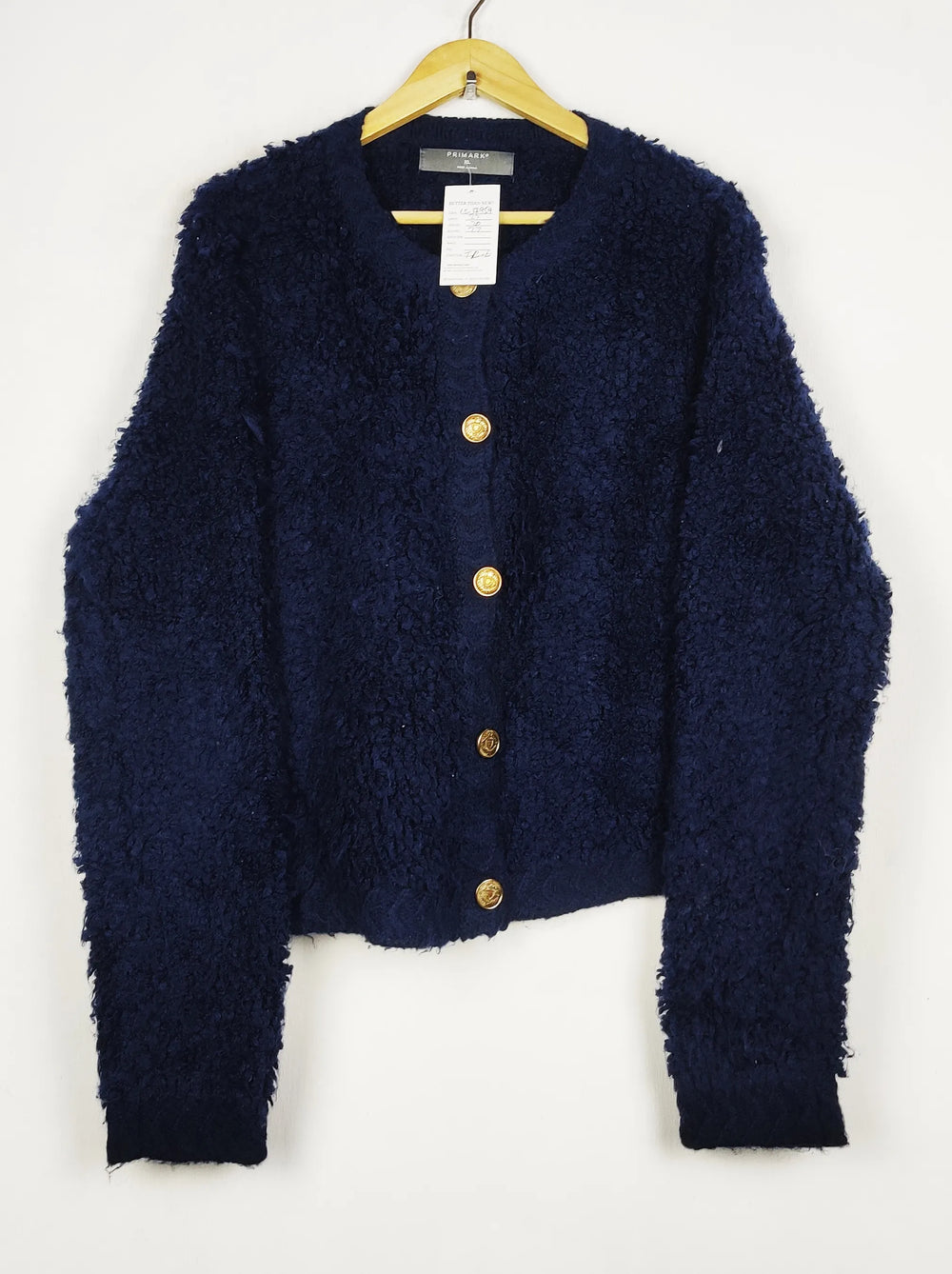 Buy online pre-used pre-loved 100% authentic & Original branded Primark (LS-17959) available in Pakistan. Top international brands avilable.