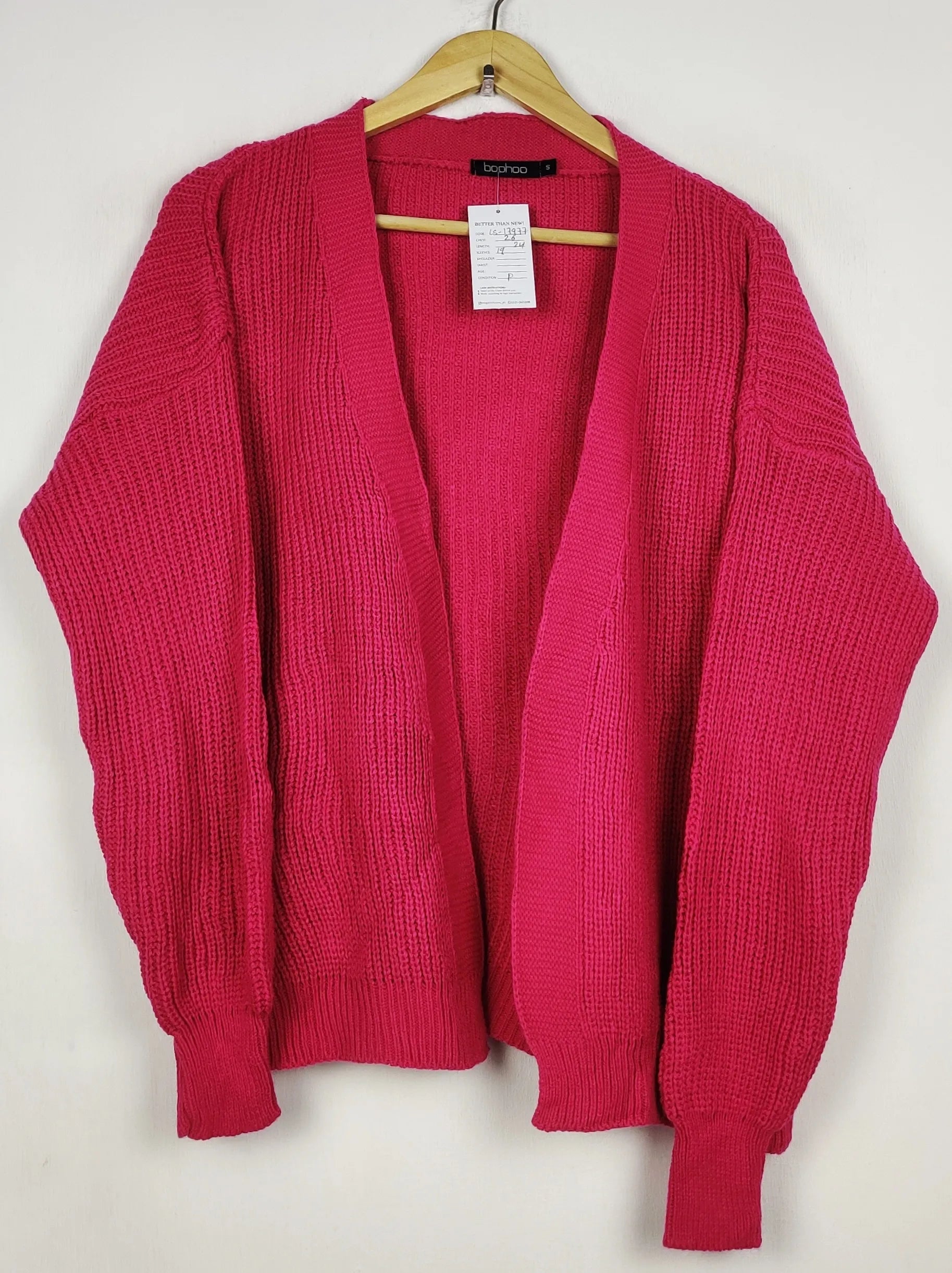 Buy online pre-used pre-loved 100% authentic & Original branded Boohoo (LS-17977) available in Pakistan. Top international brands avilable.