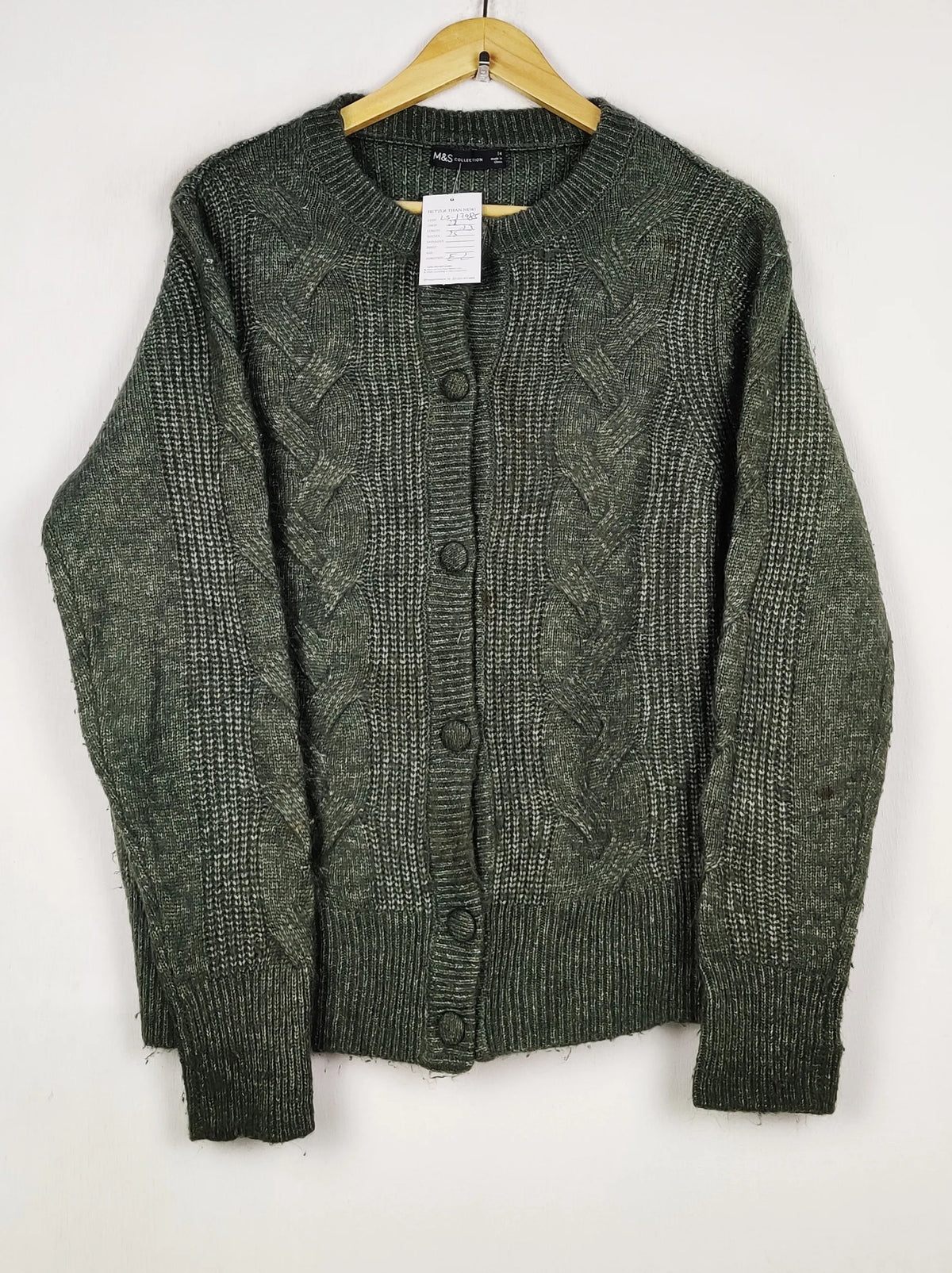 Buy online pre-used pre-loved 100% authentic & Original branded Marks & Spencer (LS-17985) available in Pakistan. Top international brands avilable.