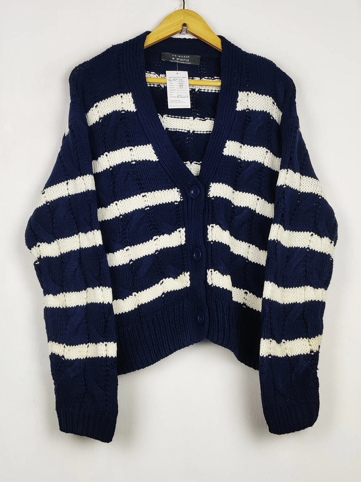 Buy online pre-used pre-loved 100% authentic & Original branded Primark (LS-18022) available in Pakistan. Top international brands avilable.