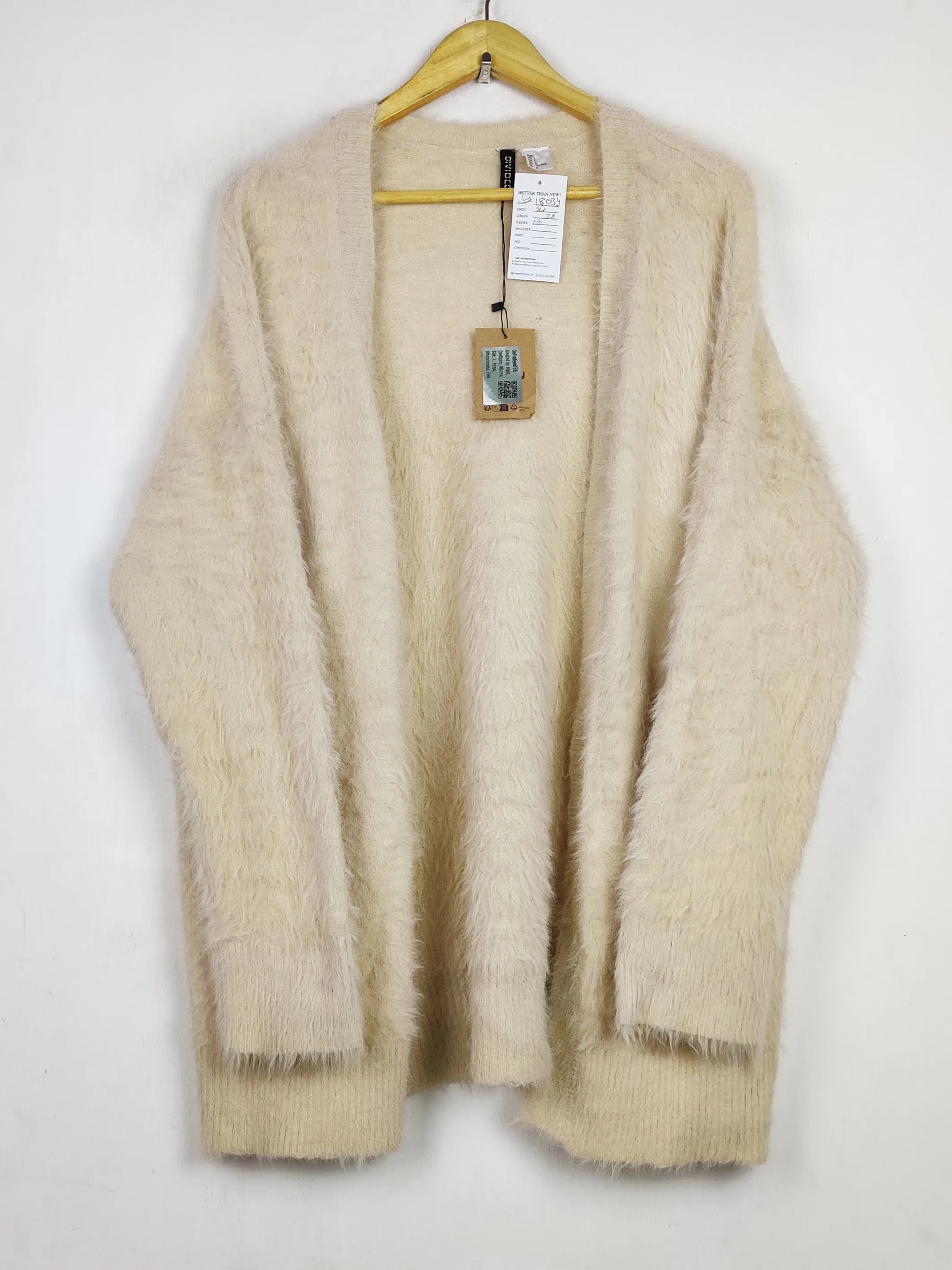 Buy online pre-used pre-loved 100% authentic & Original branded H&M (LS-18034) available in Pakistan. Top international brands avilable.
