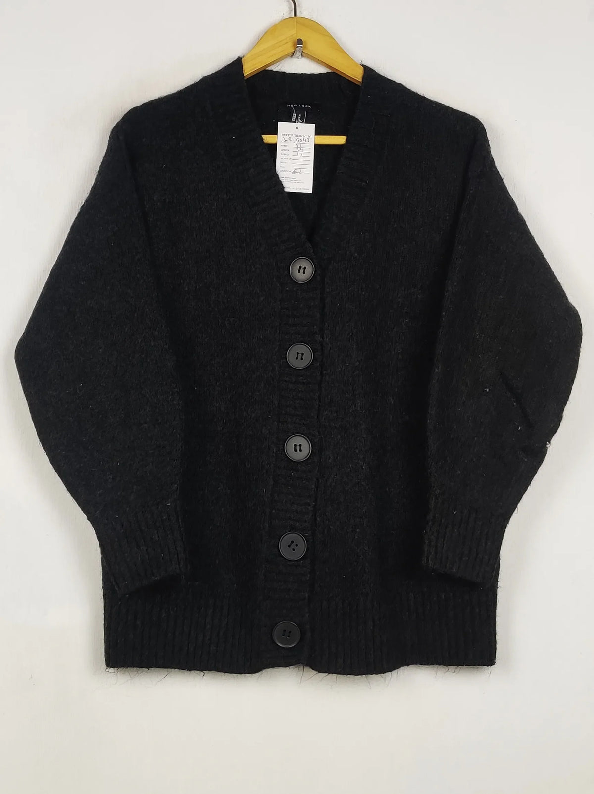 Buy online pre-used pre-loved 100% authentic & Original branded New Look (LS-18043) available in Pakistan. Top international brands avilable.