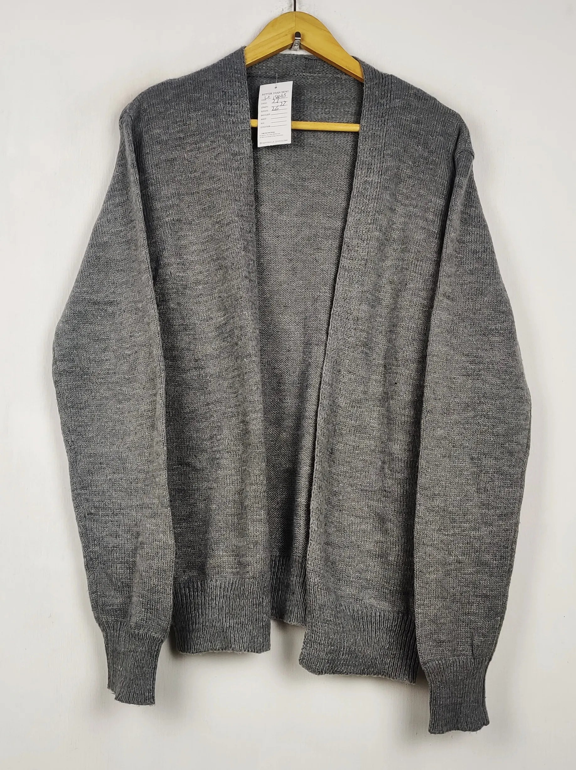 Buy online pre-used pre-loved 100% authentic & Original branded Unknown Brand (LS-18063) available in Pakistan. Top international brands avilable.