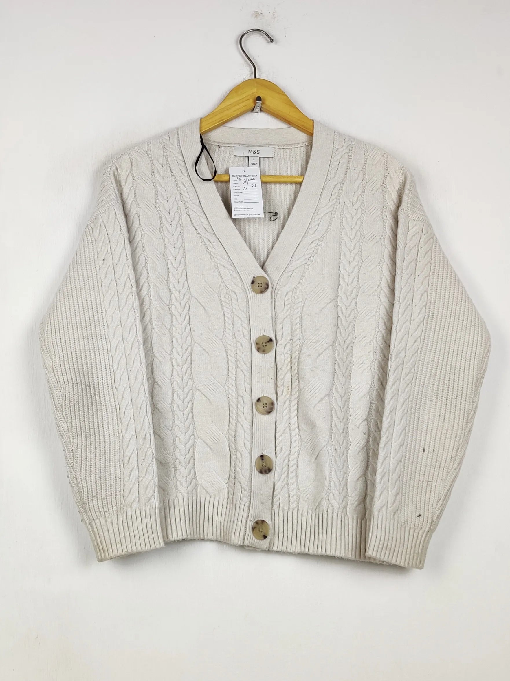 Buy online pre-used pre-loved 100% authentic & Original branded Marks & Spencer (LS-18066) available in Pakistan. Top international brands avilable.