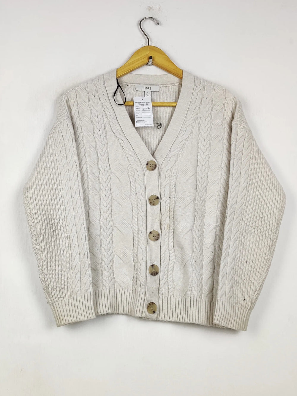 Buy online pre-used pre-loved 100% authentic & Original branded Marks & Spencer (LS-18066) available in Pakistan. Top international brands avilable.