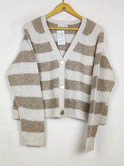 Buy online pre-used pre-loved 100% authentic & Original branded Primark (LS-18070) available in Pakistan. Top international brands avilable.