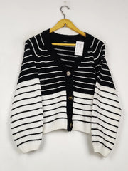 Buy online pre-used pre-loved 100% authentic & Original branded Next (LS-18079) available in Pakistan. Top international brands avilable.
