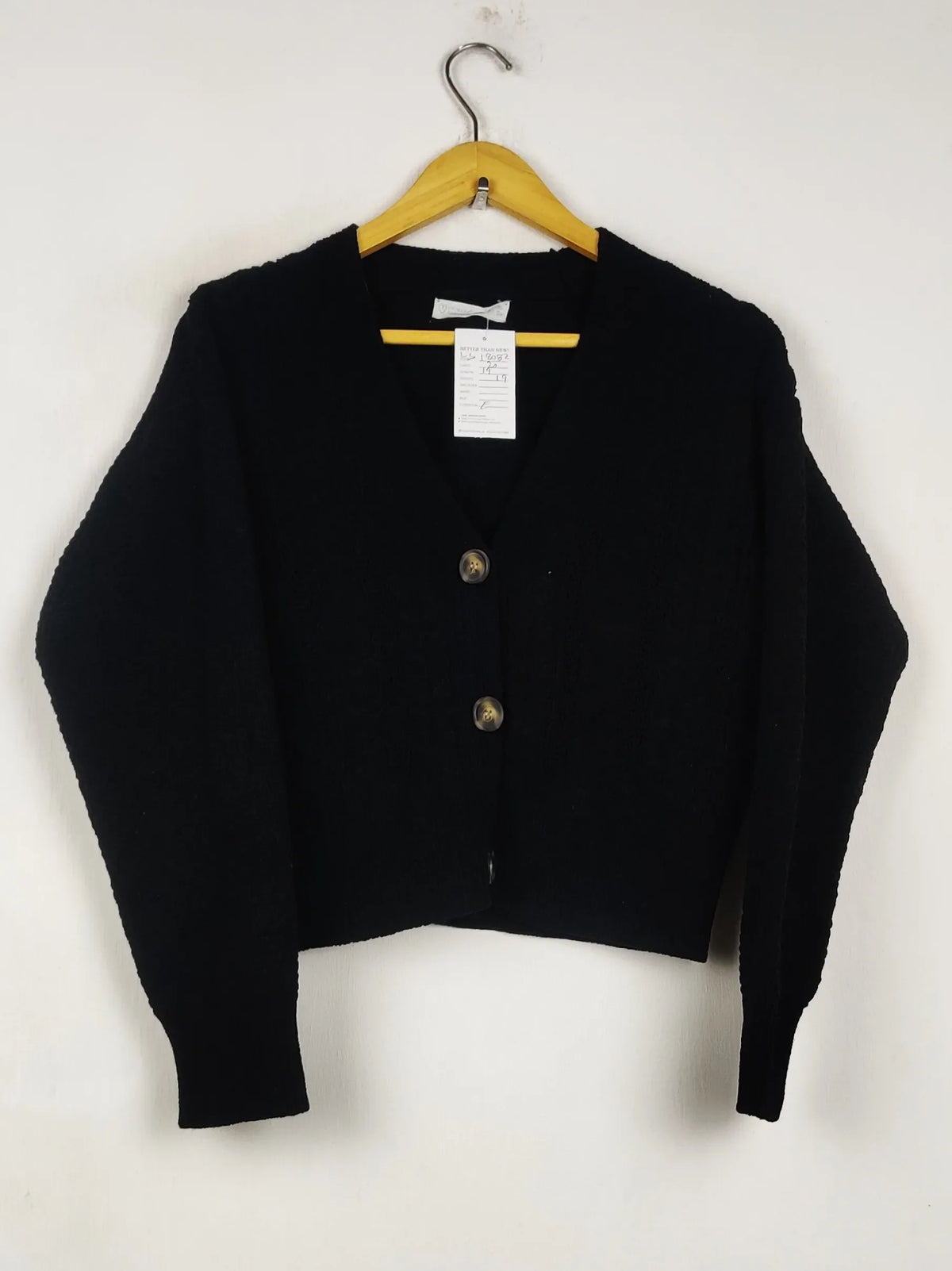 Buy online pre-used pre-loved 100% authentic & Original branded Primark (LS-18082) available in Pakistan. Top international brands avilable.
