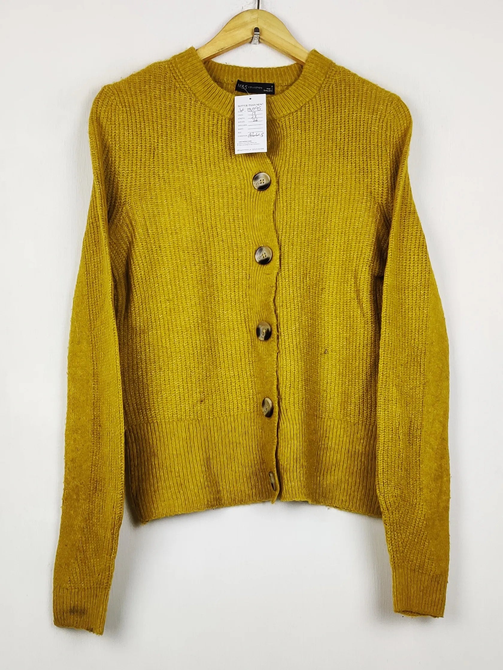 Buy online pre-used pre-loved 100% authentic & Original branded Marks & Spencer (LS-18095) available in Pakistan. Top international brands avilable.