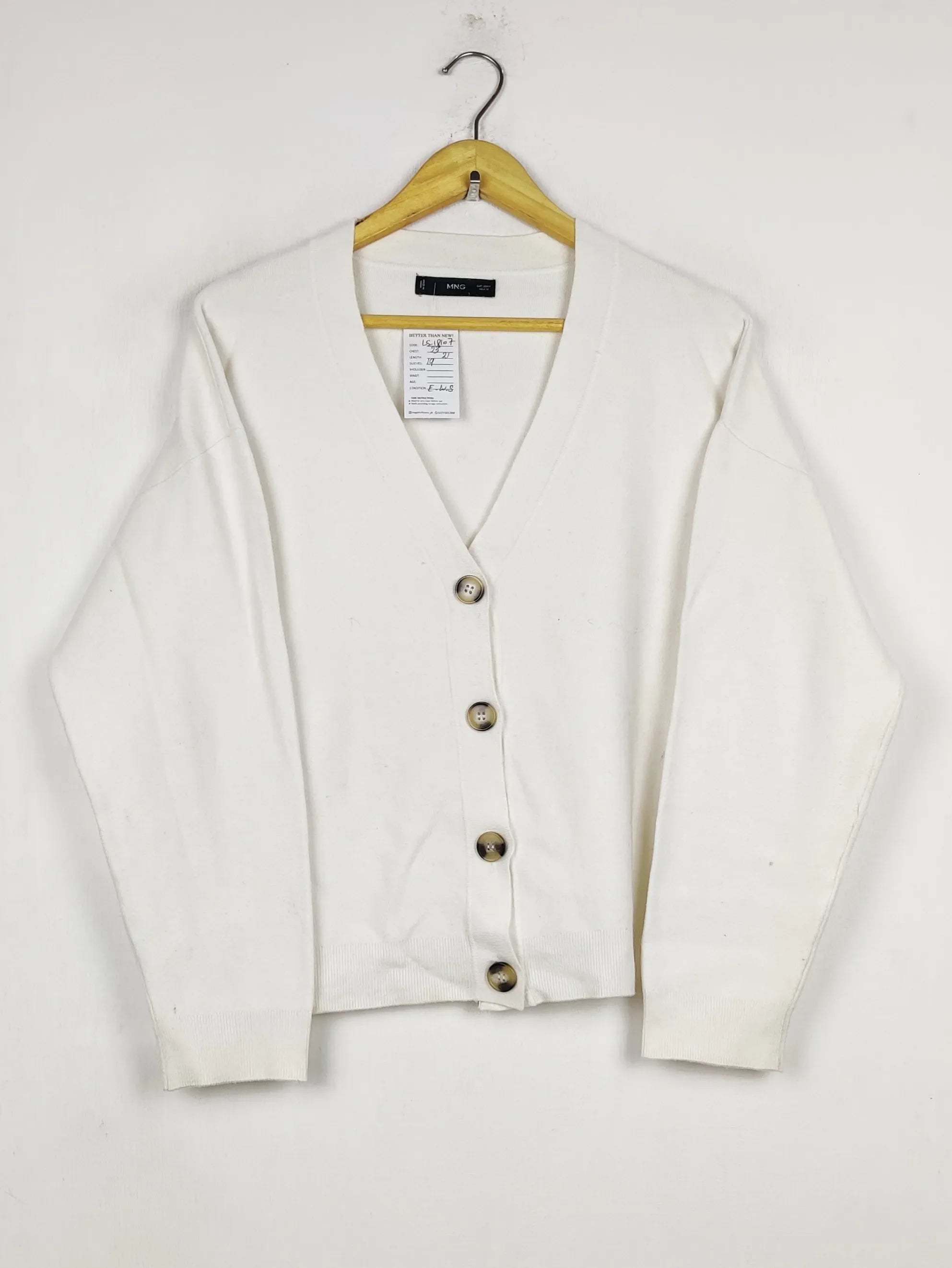 Buy online pre-used pre-loved 100% authentic & Original branded Mango (LS-18107) available in Pakistan. Top international brands avilable.