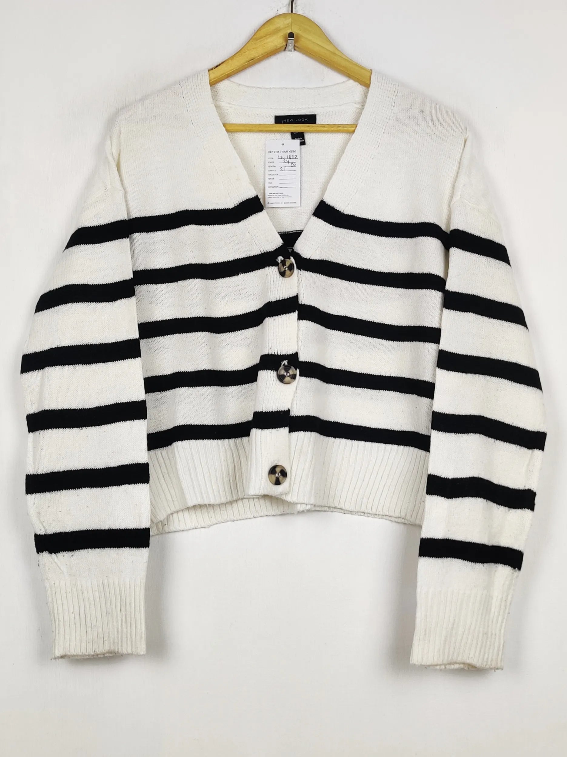 Buy online pre-used pre-loved 100% authentic & Original branded New Look (LS-18112) available in Pakistan. Top international brands avilable.