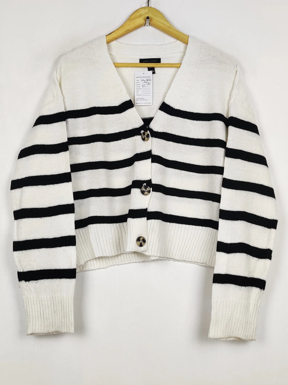 Buy online pre-used pre-loved 100% authentic & Original branded New Look (LS-18112) available in Pakistan. Top international brands avilable.