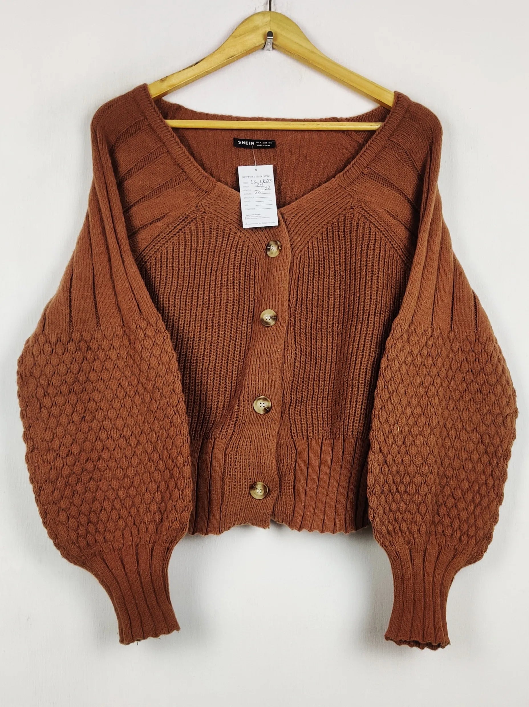 Buy online pre-used pre-loved 100% authentic & Original branded Shein (LS-18123) available in Pakistan. Top international brands avilable.