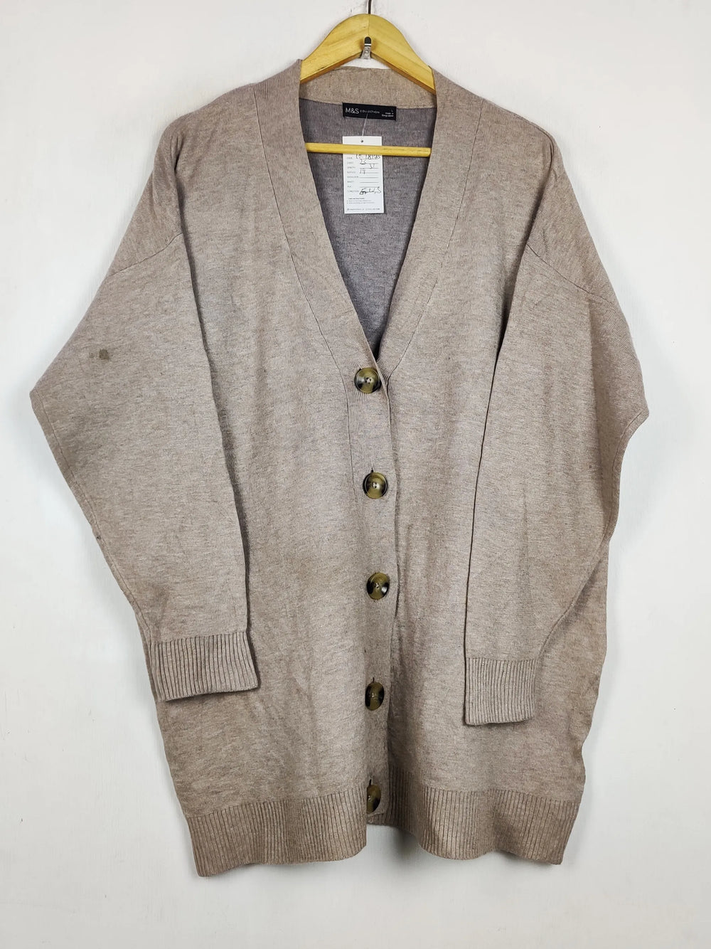 Buy online pre-used pre-loved 100% authentic & Original branded Marks & Spencer (LS-18125) available in Pakistan. Top international brands avilable.