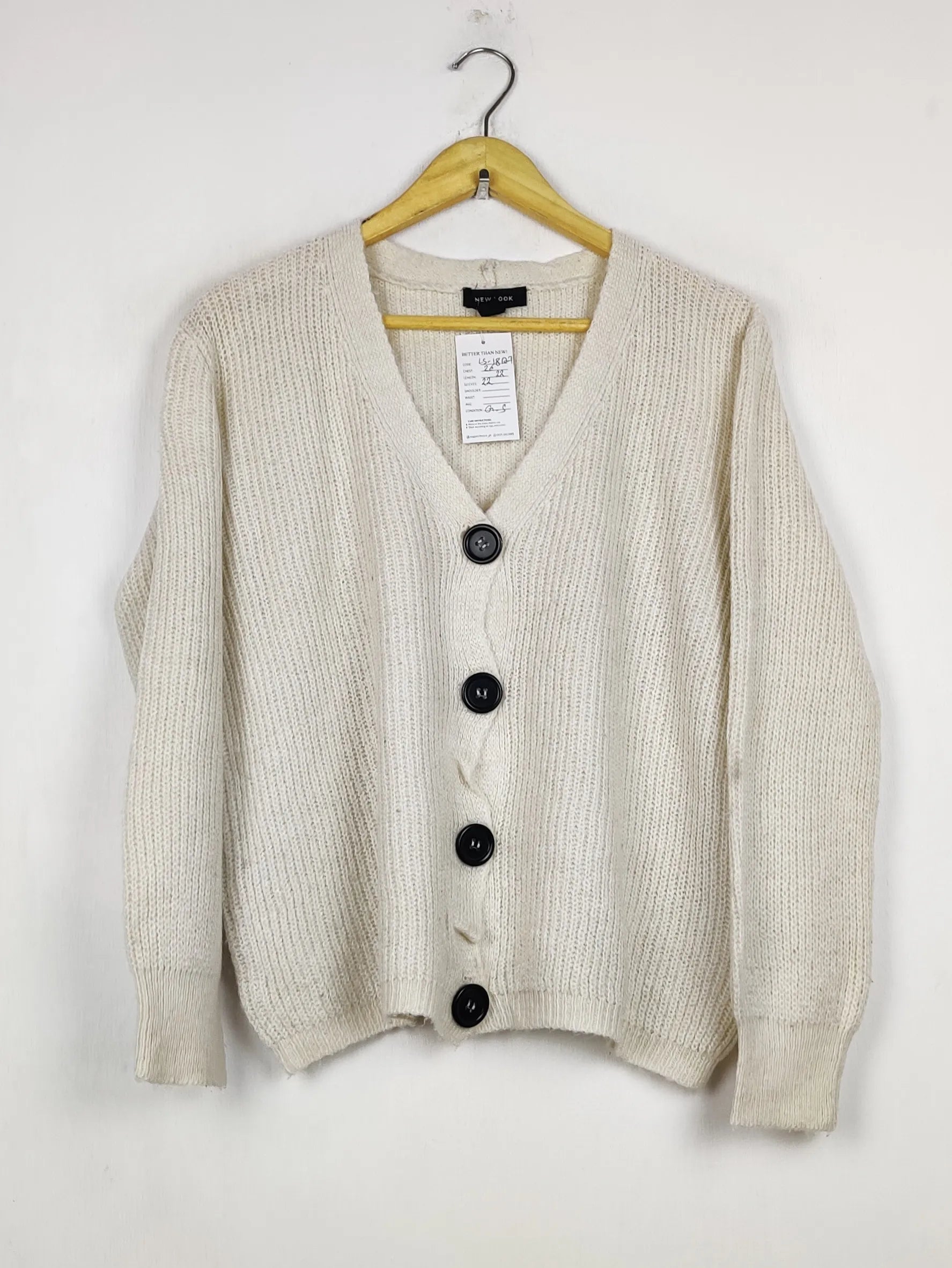 Buy online pre-used pre-loved 100% authentic & Original branded New Look (LS-18127) available in Pakistan. Top international brands avilable.