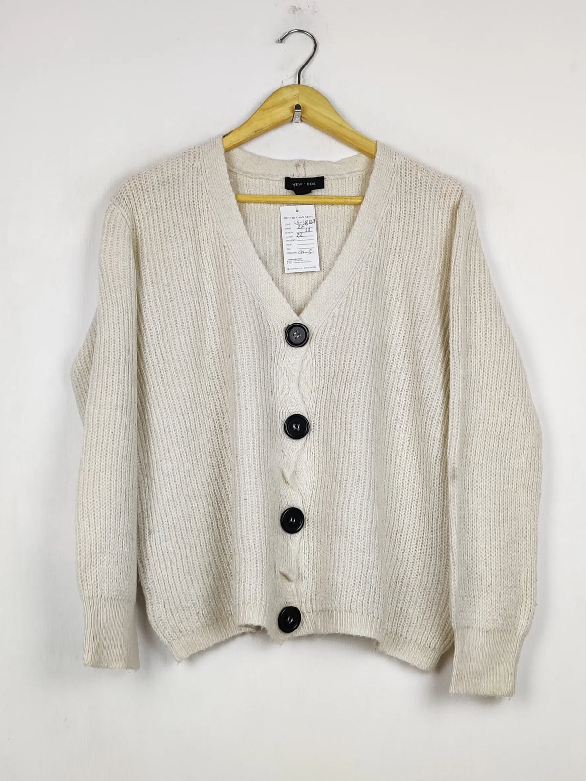 Buy online pre-used pre-loved 100% authentic & Original branded New Look (LS-18127) available in Pakistan. Top international brands avilable.