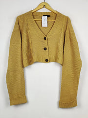 Buy online pre-used pre-loved 100% authentic & Original branded Prettylittlething (LS-18132) available in Pakistan. Top international brands avilable.