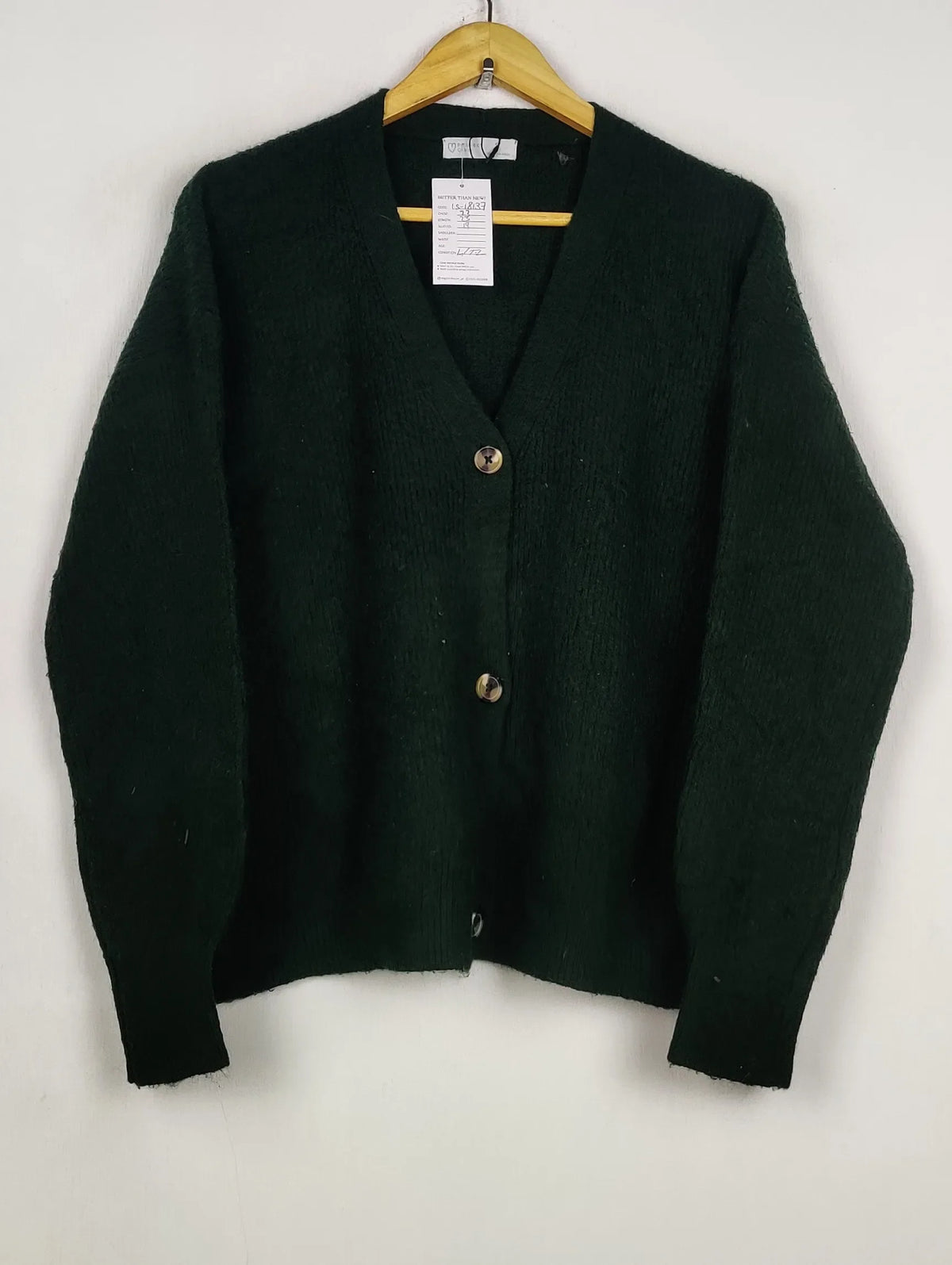 Buy online pre-used pre-loved 100% authentic & Original branded Primark (LS-18137) available in Pakistan. Top international brands avilable.