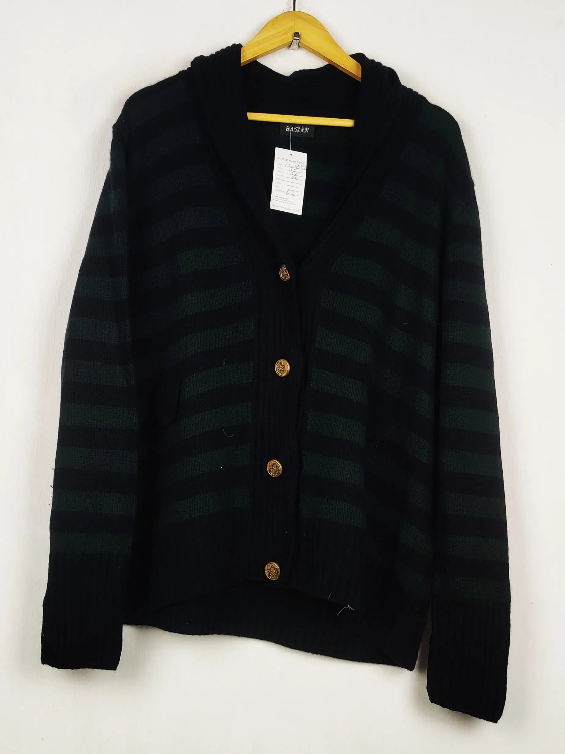 Buy online pre-used pre-loved 100% authentic & Original branded Basler (LS-18152) available in Pakistan. Top international brands avilable.