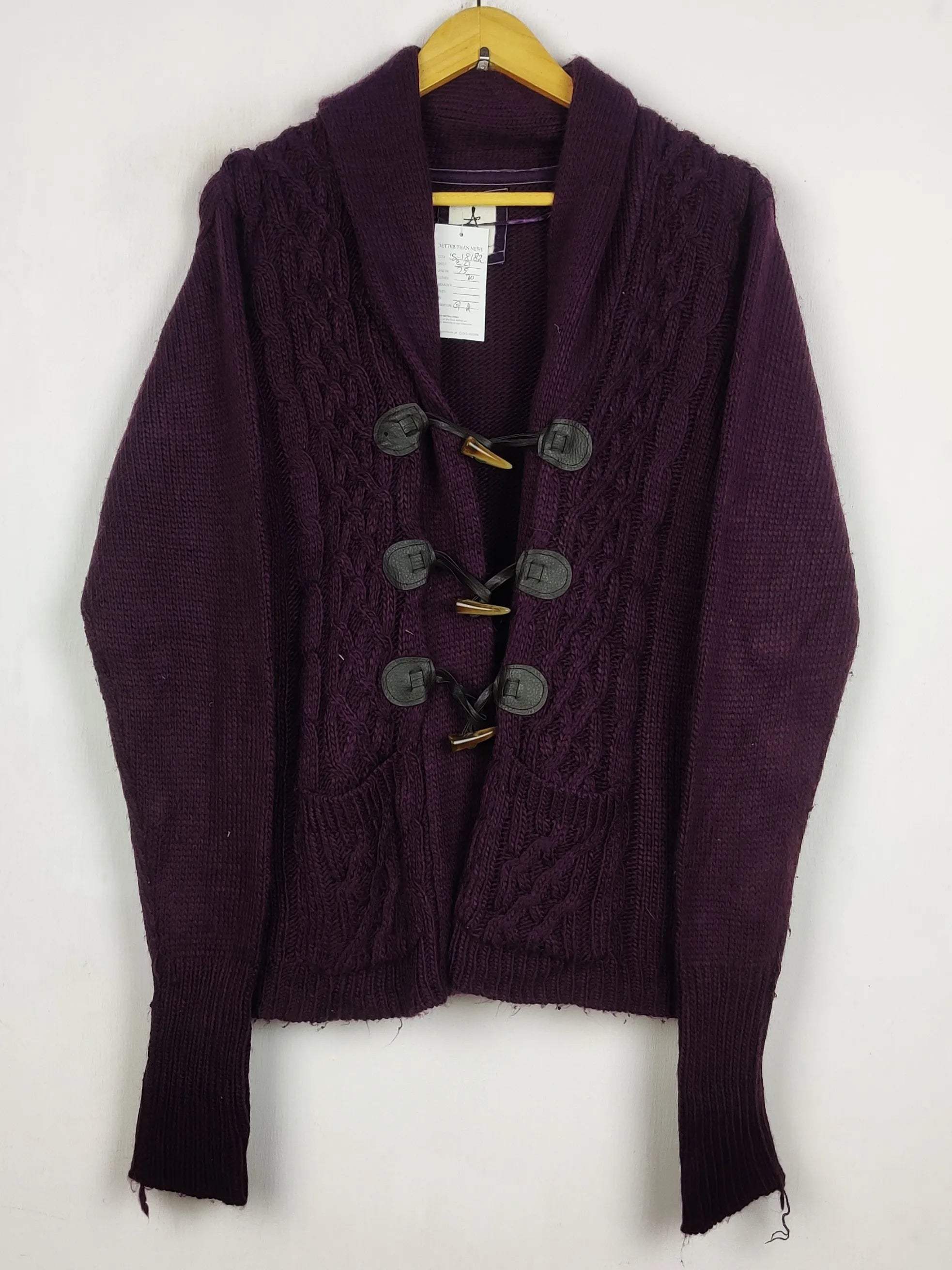Buy online pre-used pre-loved 100% authentic & Original branded Atmosphere (LS-18182) available in Pakistan. Top international brands avilable.