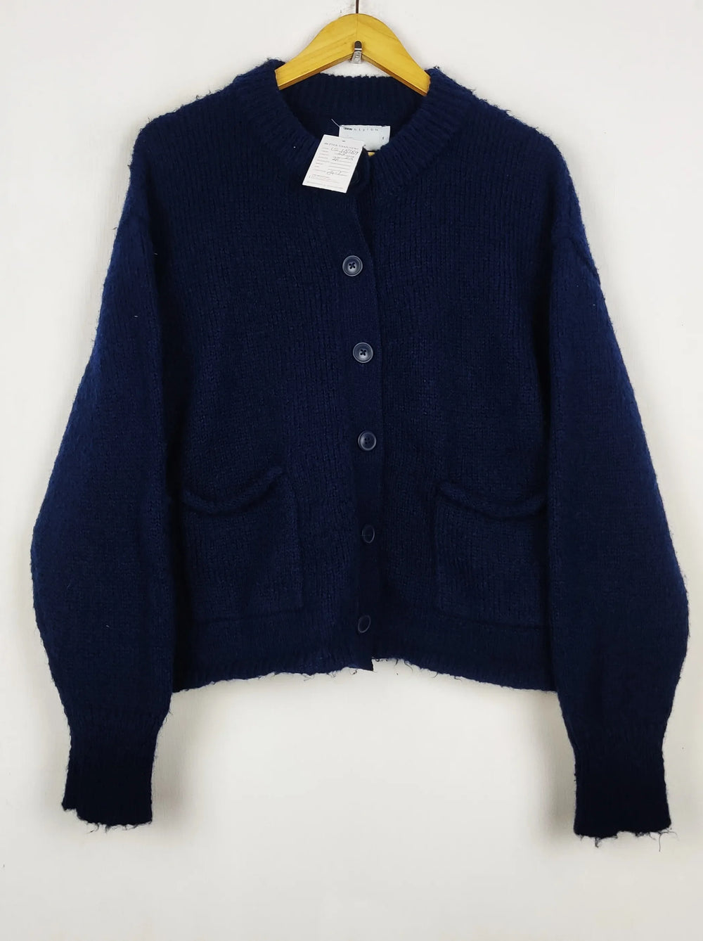 Buy online pre-used pre-loved 100% authentic & Original branded Asos (LS-18189) available in Pakistan. Top international brands avilable.