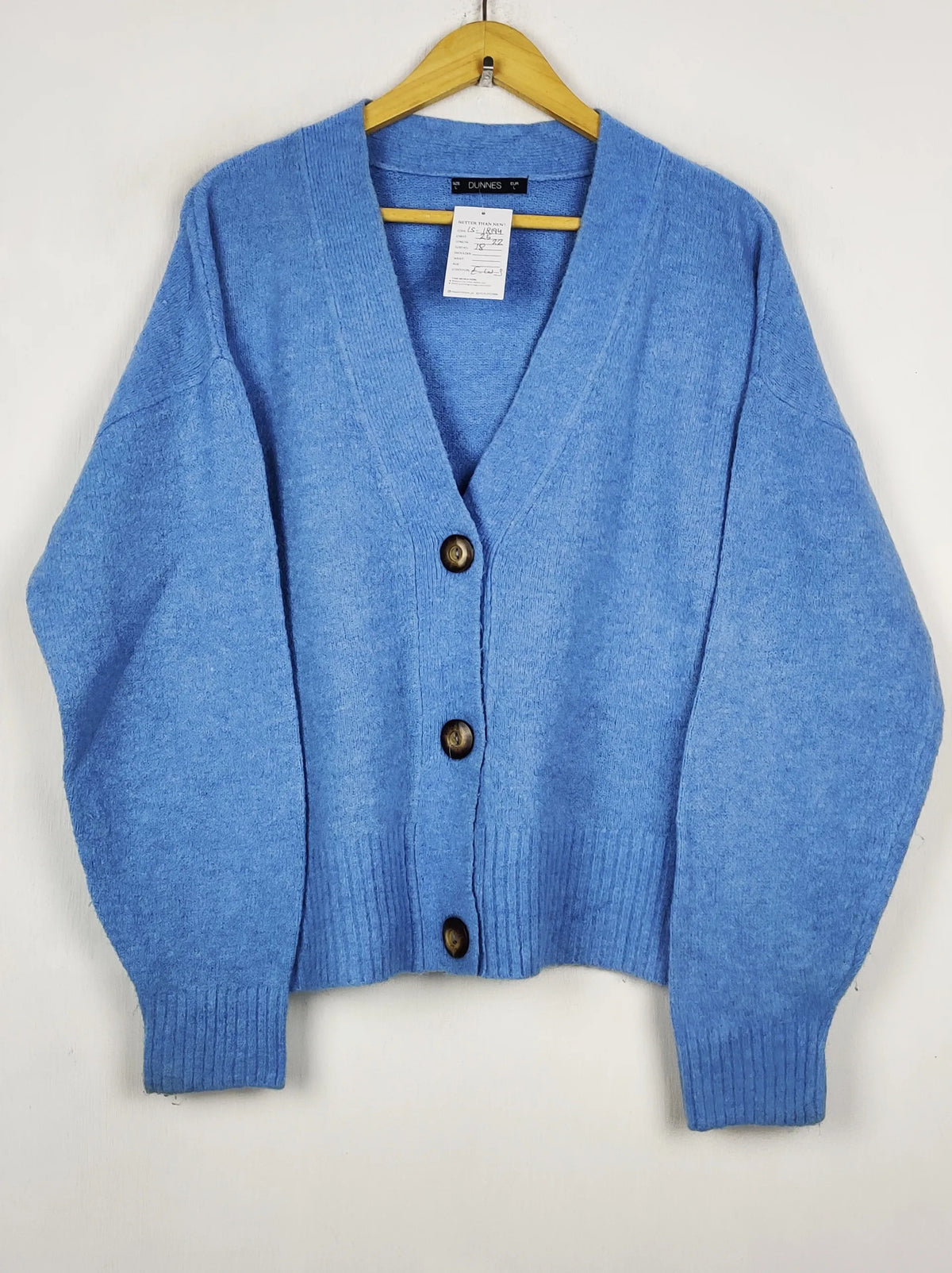 Buy online pre-used pre-loved 100% authentic & Original branded Dunnes Stores (LS-18194) available in Pakistan. Top international brands avilable.