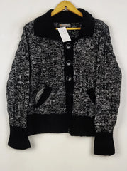 Buy online pre-used pre-loved 100% authentic & Original branded Nutshell (LS-18200) available in Pakistan. Top international brands avilable.