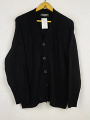 Buy online pre-used pre-loved 100% authentic & Original branded Primark (LS-18223) available in Pakistan. Top international brands avilable.