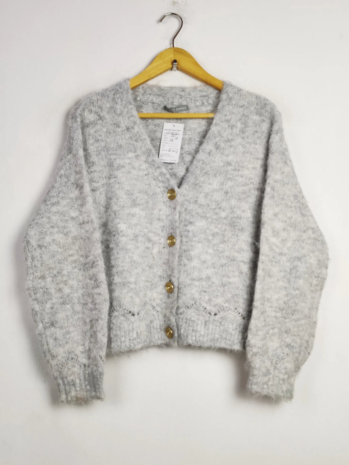 Buy online pre-used pre-loved 100% authentic & Original branded Oliver Bonas (LS-18230) available in Pakistan. Top international brands avilable.
