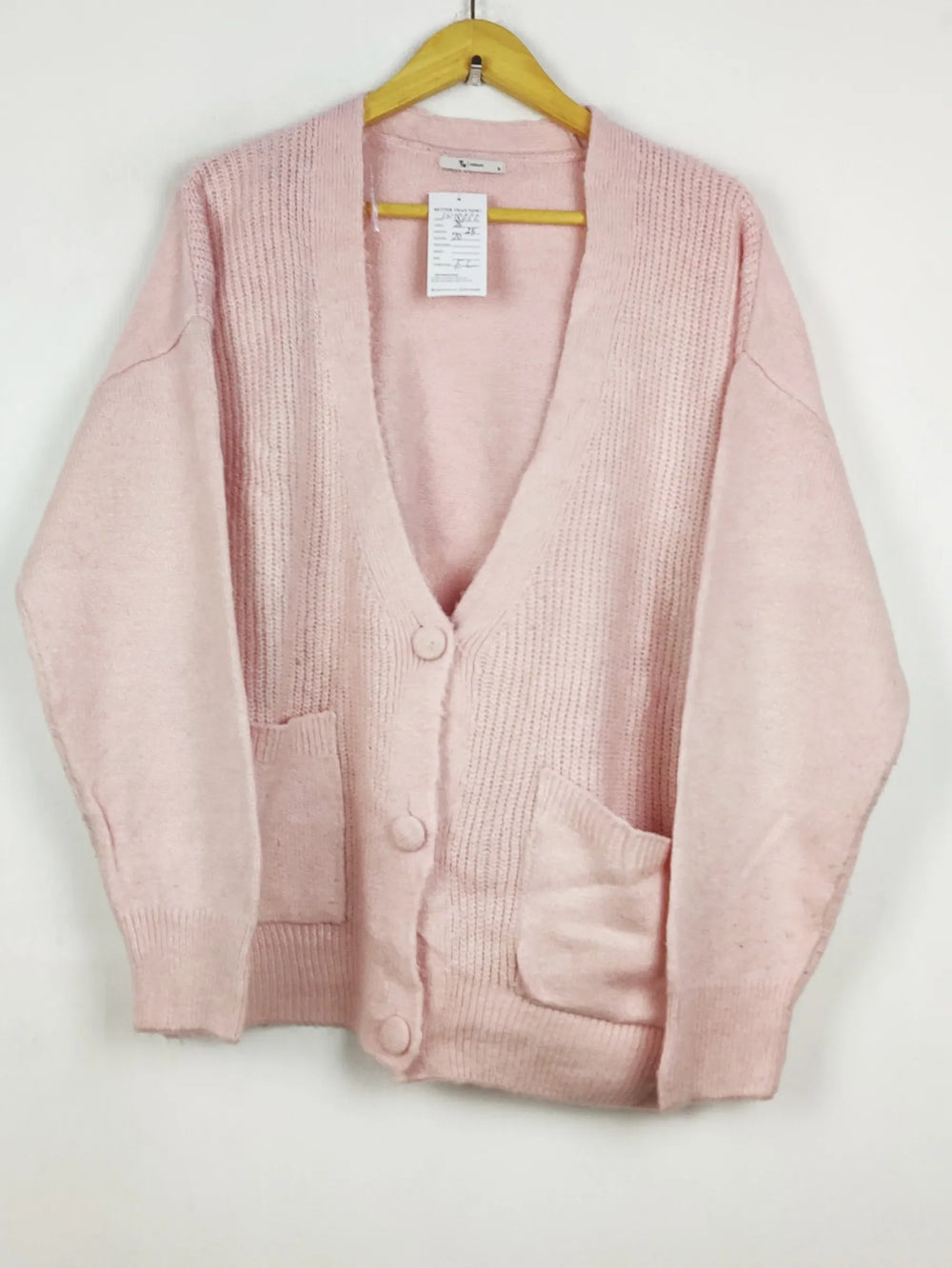 Buy online pre-used pre-loved 100% authentic & Original branded Zara (LS-18231) available in Pakistan. Top international brands avilable.