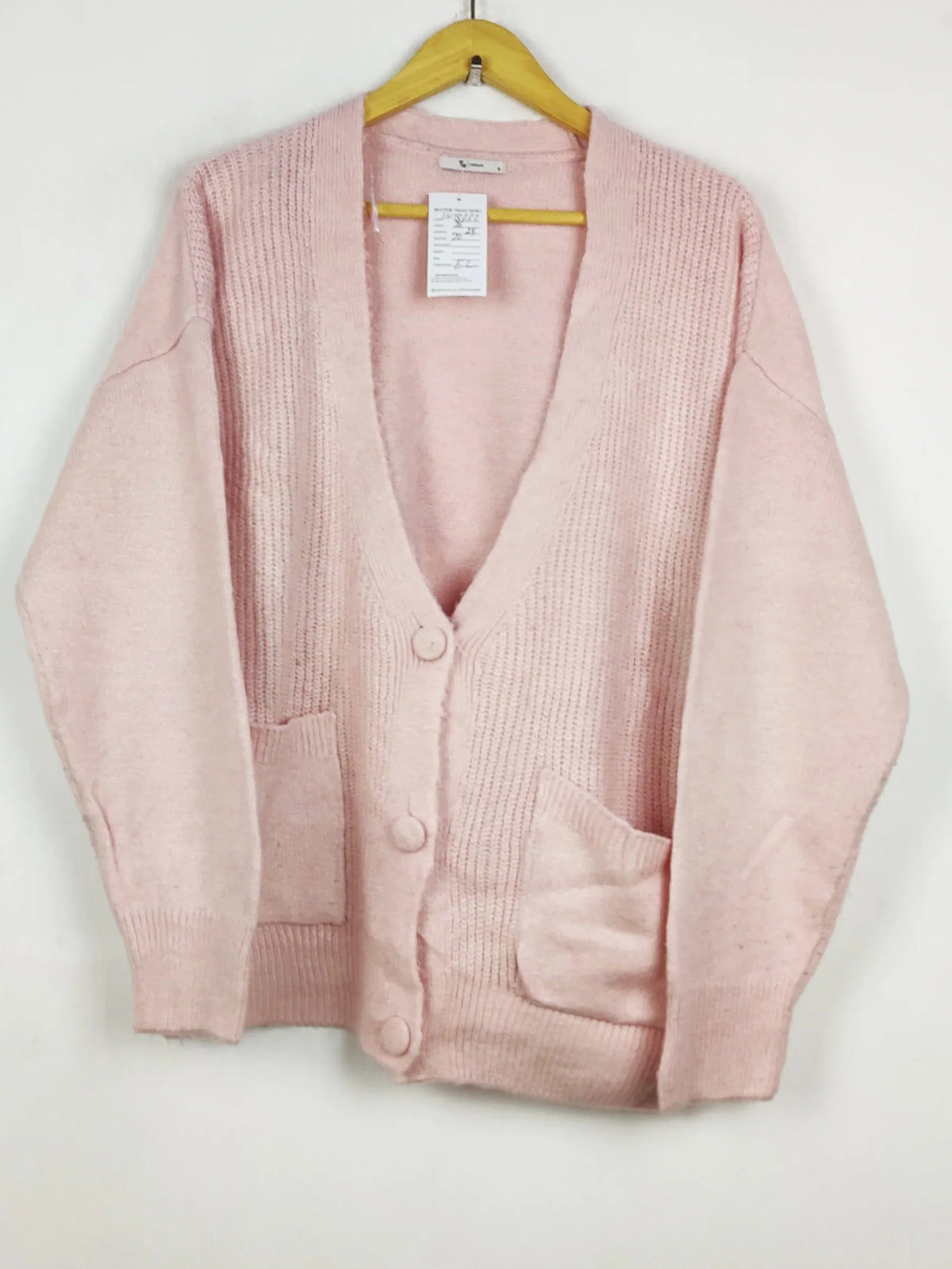 Buy online pre-used pre-loved 100% authentic & Original branded Zara (LS-18231) available in Pakistan. Top international brands avilable.