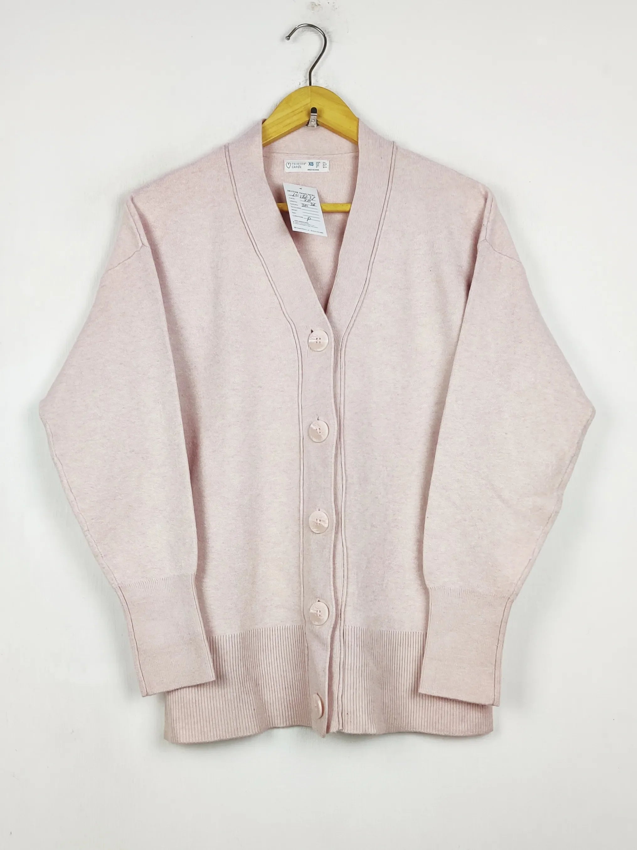 Buy online pre-used pre-loved 100% authentic & Original branded Primark (LS-18237) available in Pakistan. Top international brands avilable.