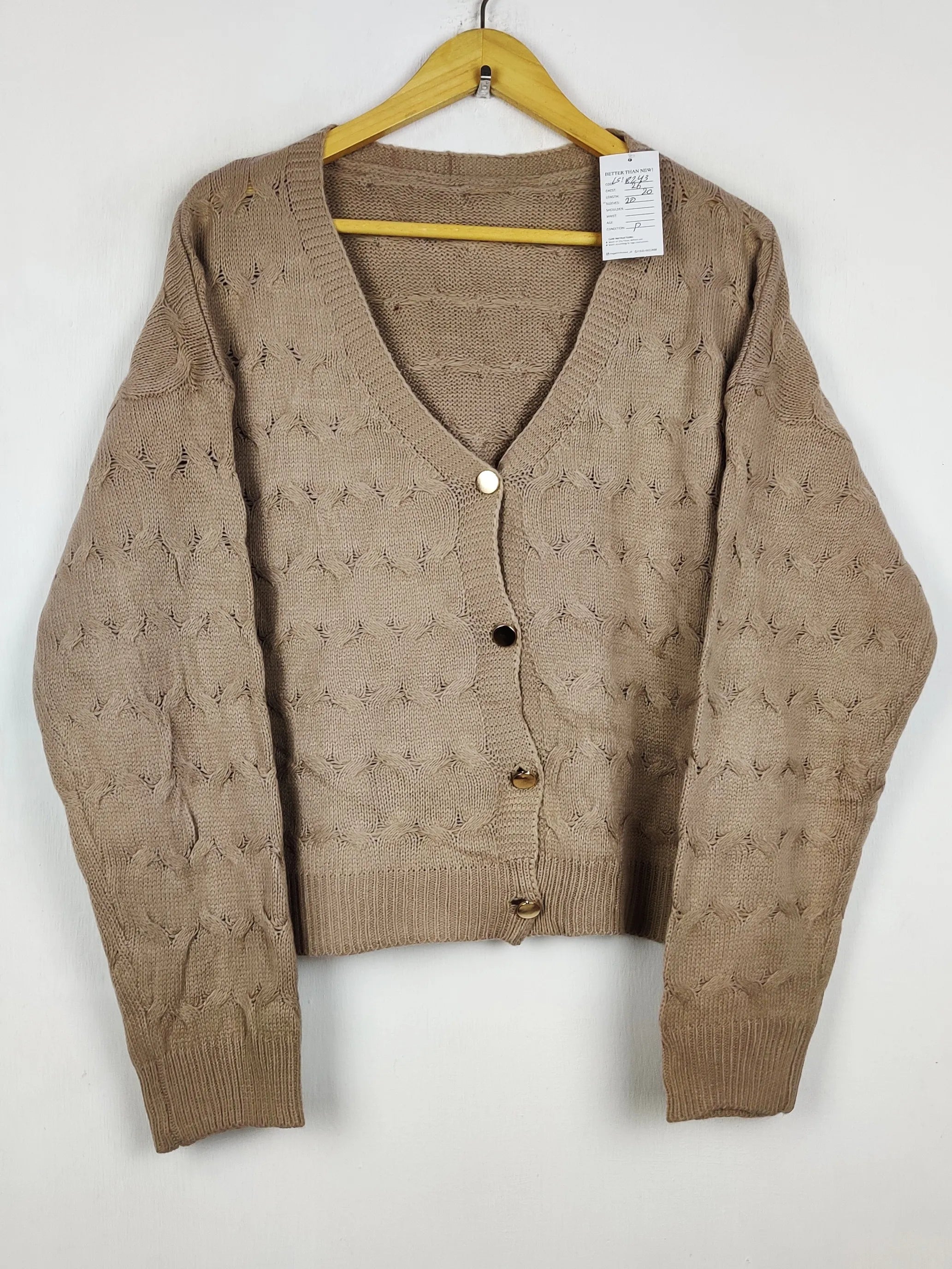 Buy online pre-used pre-loved 100% authentic & Original branded Unknown Brand (LS-18243) available in Pakistan. Top international brands avilable.