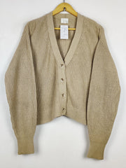 Buy online pre-used pre-loved 100% authentic & Original branded H&M (LS-18253) available in Pakistan. Top international brands avilable.