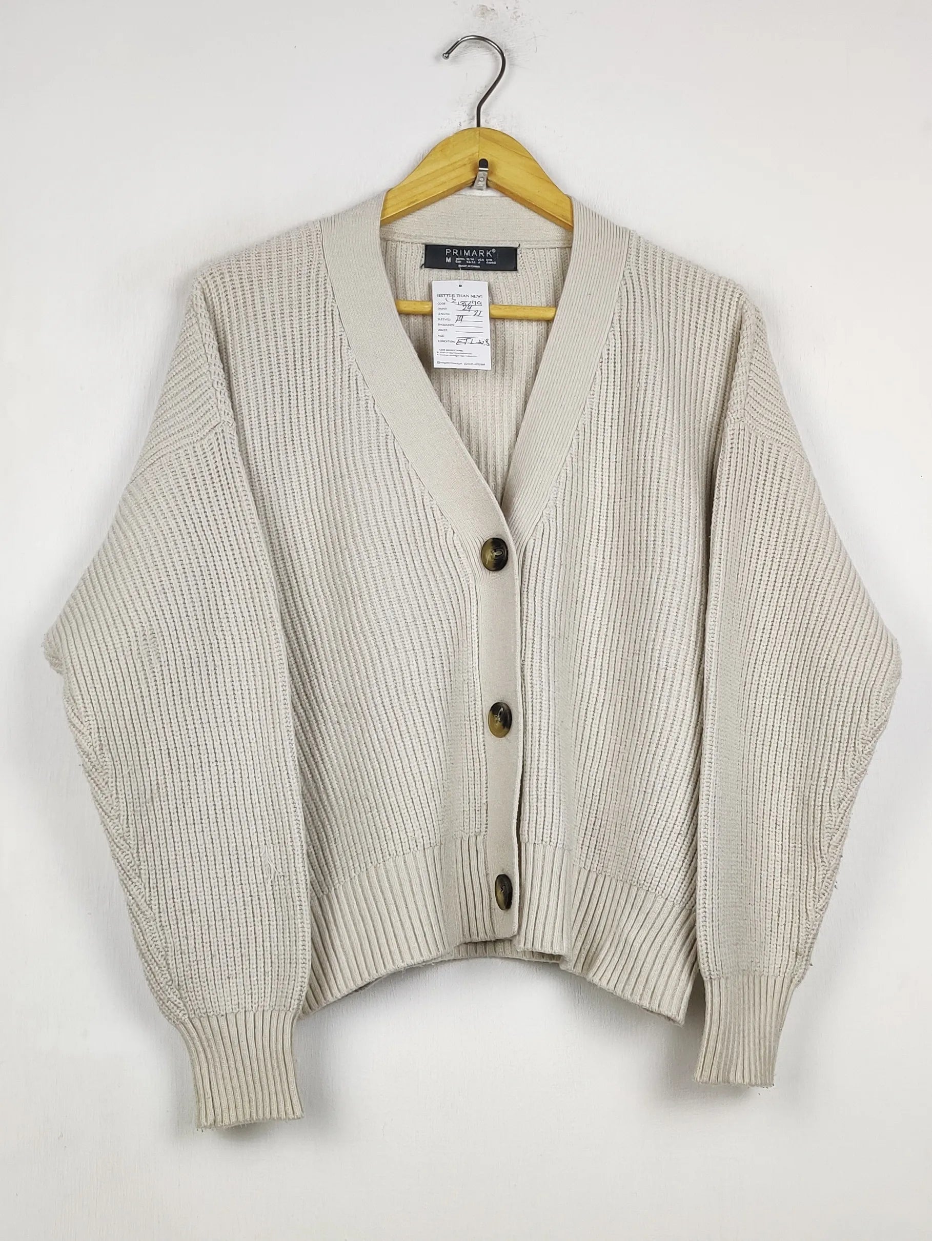 Buy online pre-used pre-loved 100% authentic & Original branded Primark (LS-18279) available in Pakistan. Top international brands avilable.