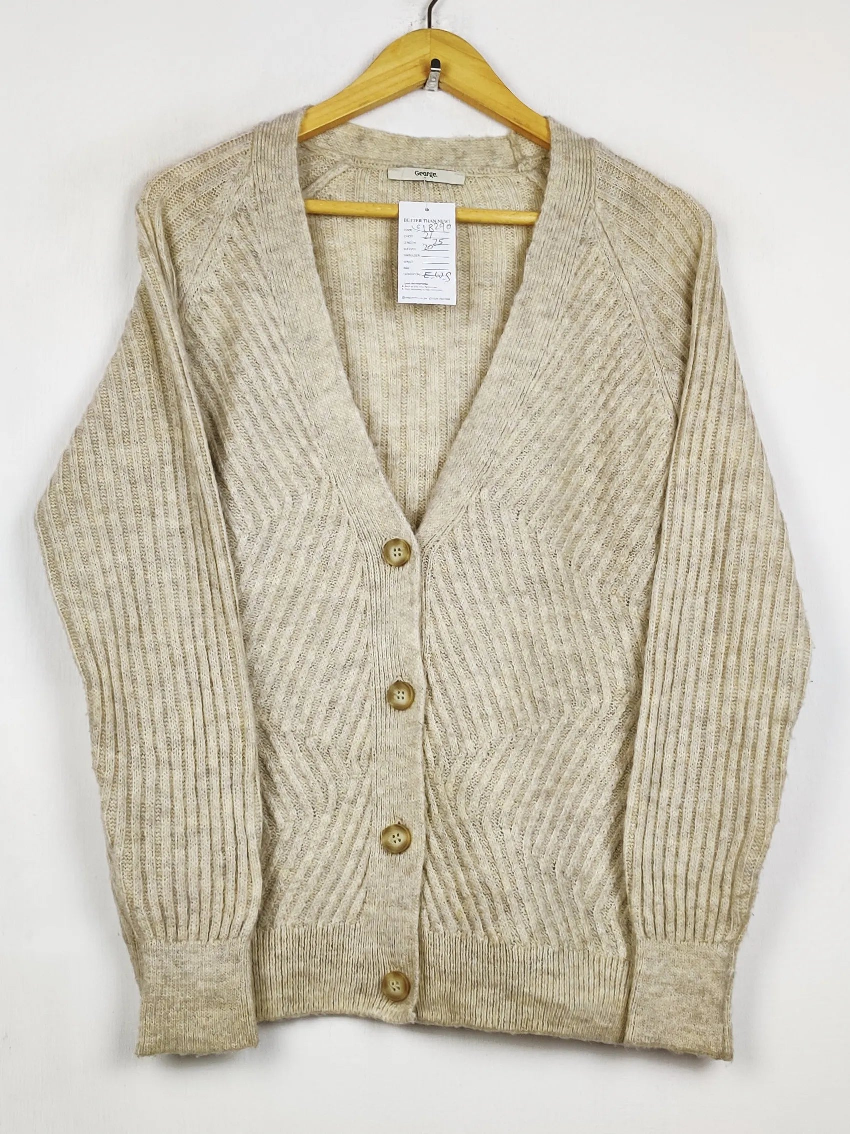Buy online pre-used pre-loved 100% authentic & Original branded George (LS-18290) available in Pakistan. Top international brands avilable.