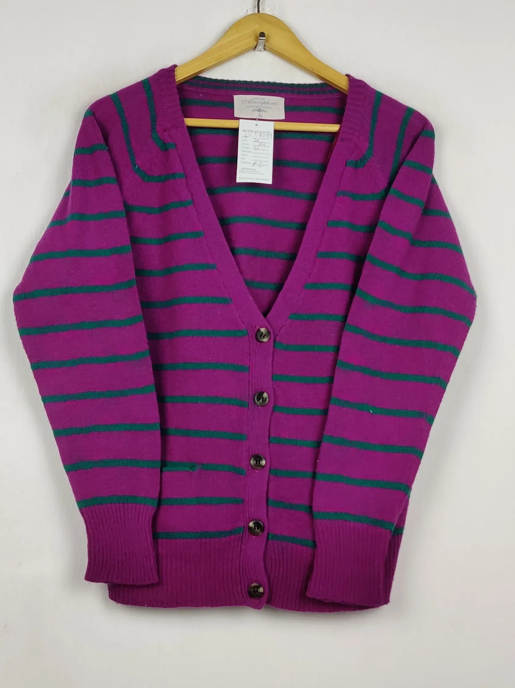 Buy online pre-used pre-loved 100% authentic & Original branded Atmosphere (LS-18297) available in Pakistan. Top international brands avilable.