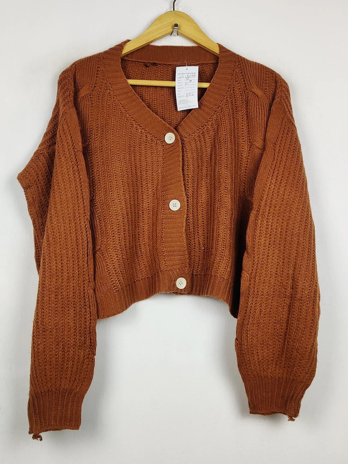Buy online pre-used pre-loved 100% authentic & Original branded Unknown Brand (LS-18299) available in Pakistan. Top international brands avilable.