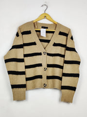 Buy online pre-used pre-loved 100% authentic & Original branded New Look (LS-18301) available in Pakistan. Top international brands avilable.