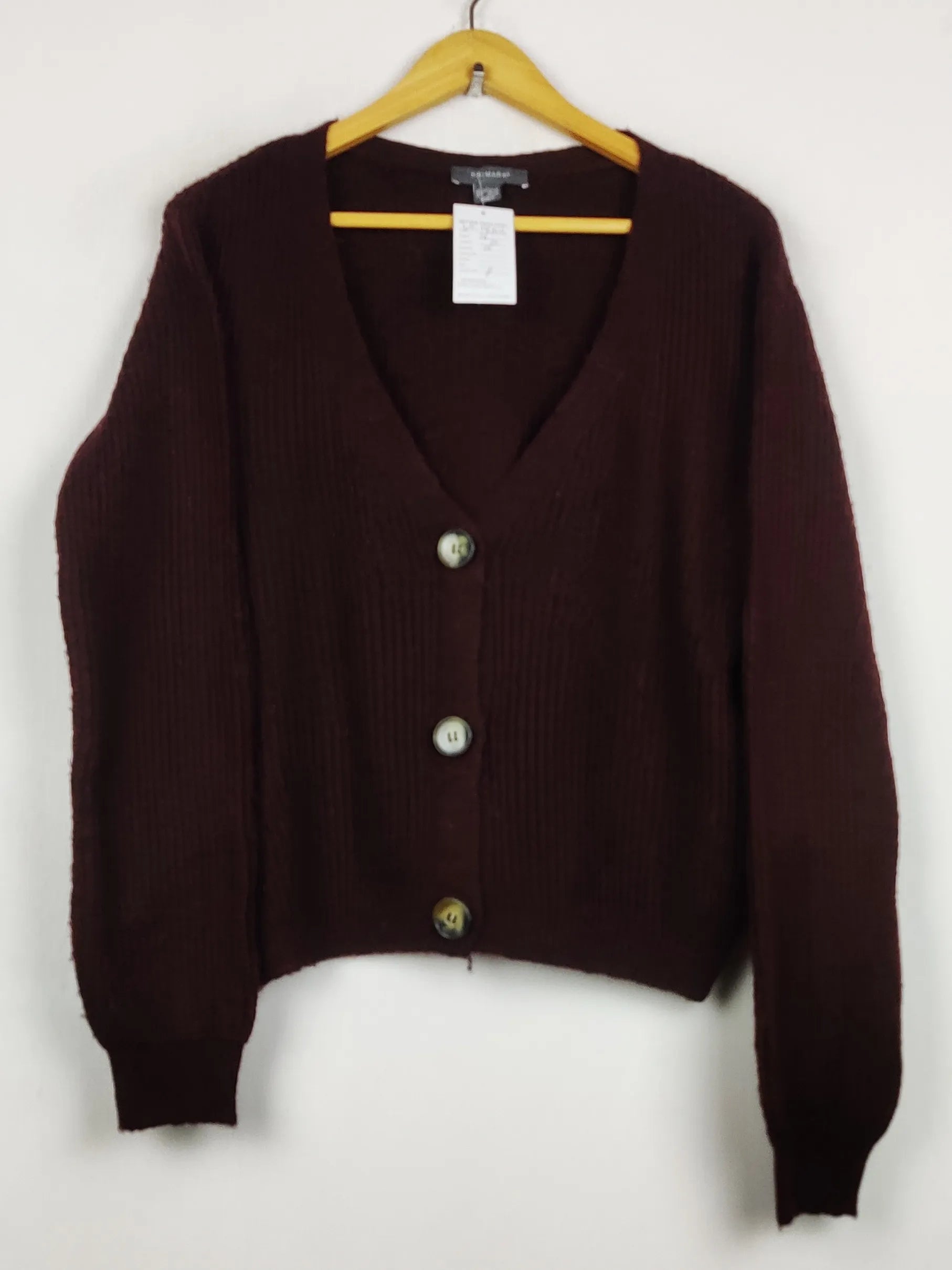 Buy online pre-used pre-loved 100% authentic & Original branded Primark (LS-18302) available in Pakistan. Top international brands avilable.