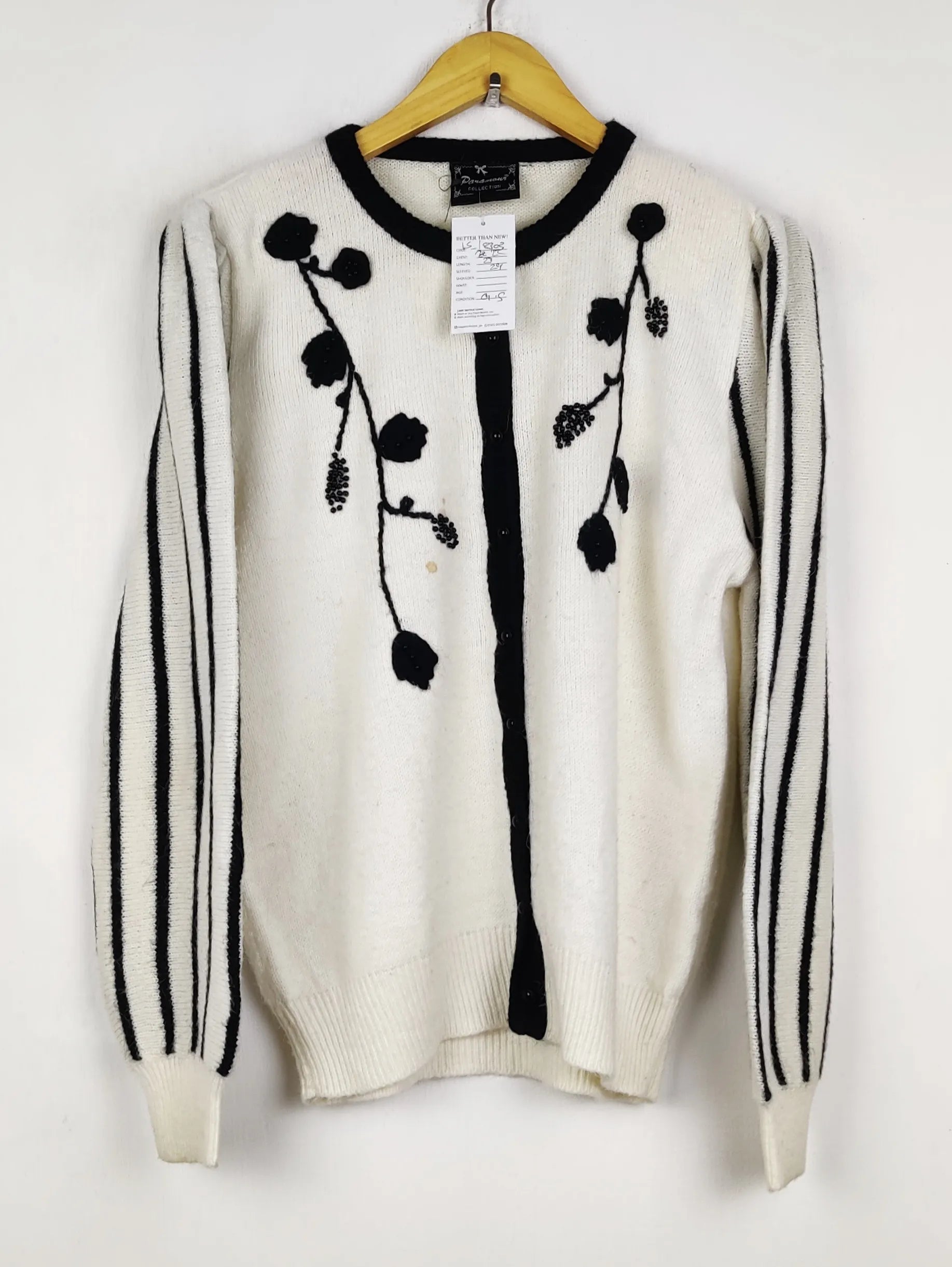 Buy online pre-used pre-loved 100% authentic & Original branded Paramour (LS-18303) available in Pakistan. Top international brands avilable.