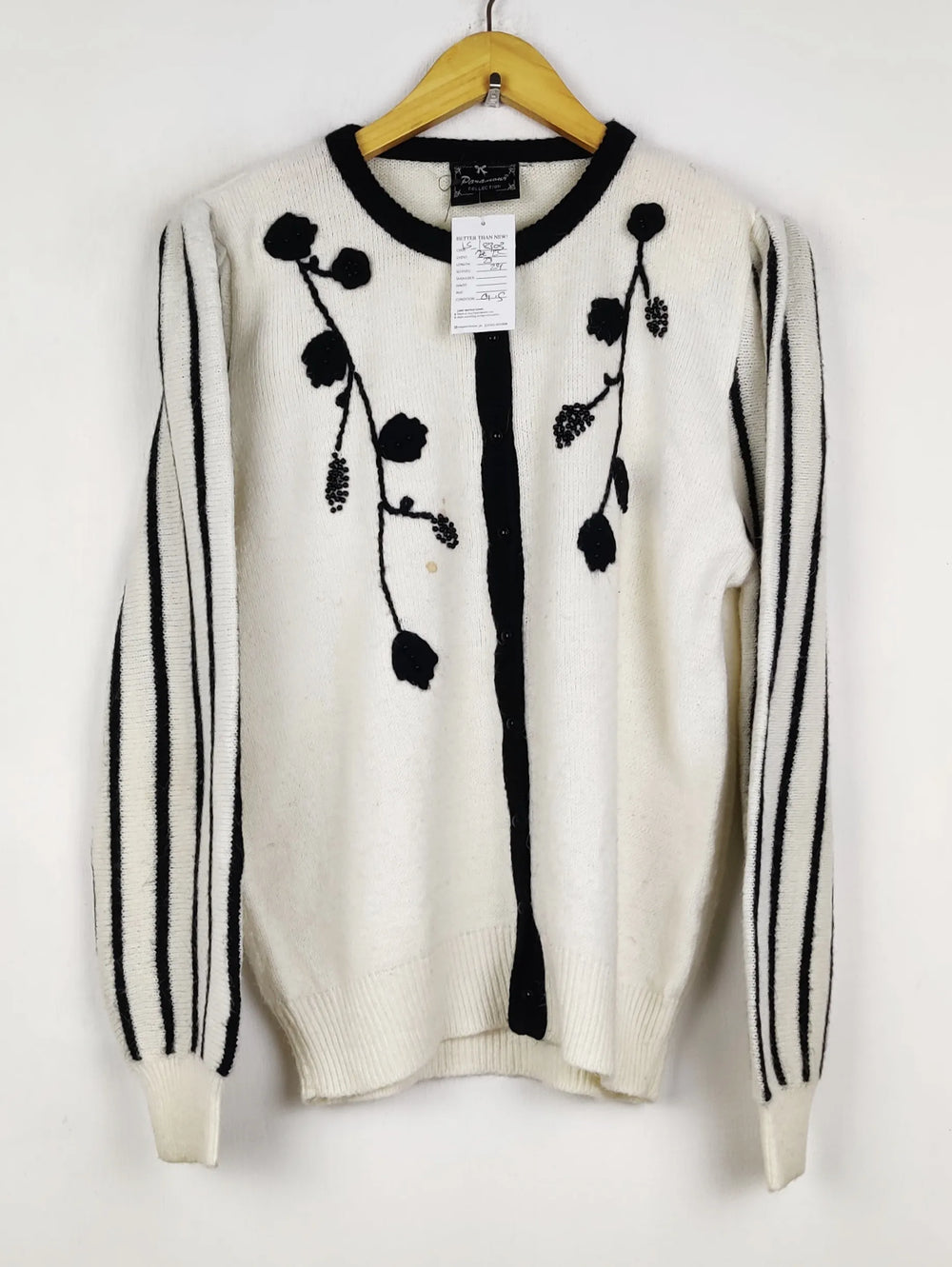 Buy online pre-used pre-loved 100% authentic & Original branded Paramour (LS-18303) available in Pakistan. Top international brands avilable.