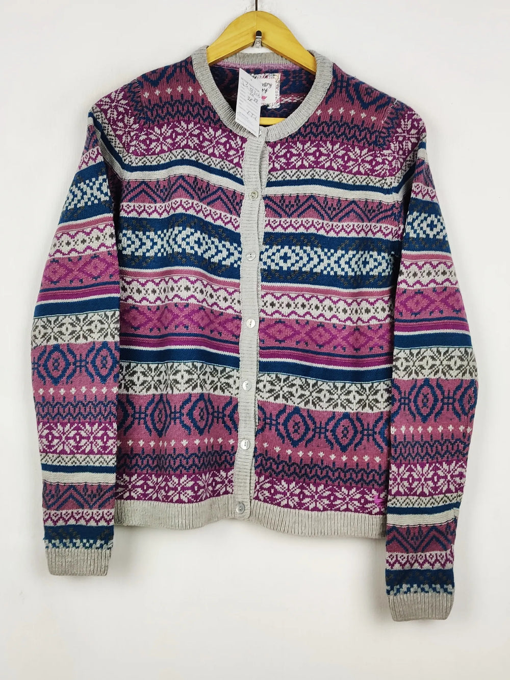 Buy online pre-used pre-loved 100% authentic & Original branded Country Rose (LS-18306) available in Pakistan. Top international brands avilable.